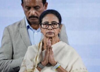 लालू, केजरीवाल, सोरेन के बाद अगला नंबर किसका? रडार पर ममता क्यों, CBI-ED से टकरा कर जेल जा चुके 3 CM!